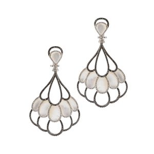 Fashion Gold Plated Stylish White Earrings